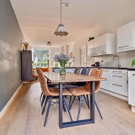 Lovely 2-bed Ground Floor With Backyard * Rijswijk